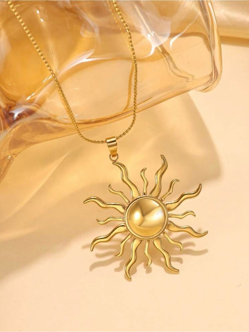 NWT Golden Sunburst Pendant Necklace